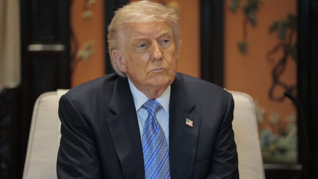 Albino-Büffel „Donald Trump“ sorgt für Mega-Hype im Netz - news - exxpress Nachrichten