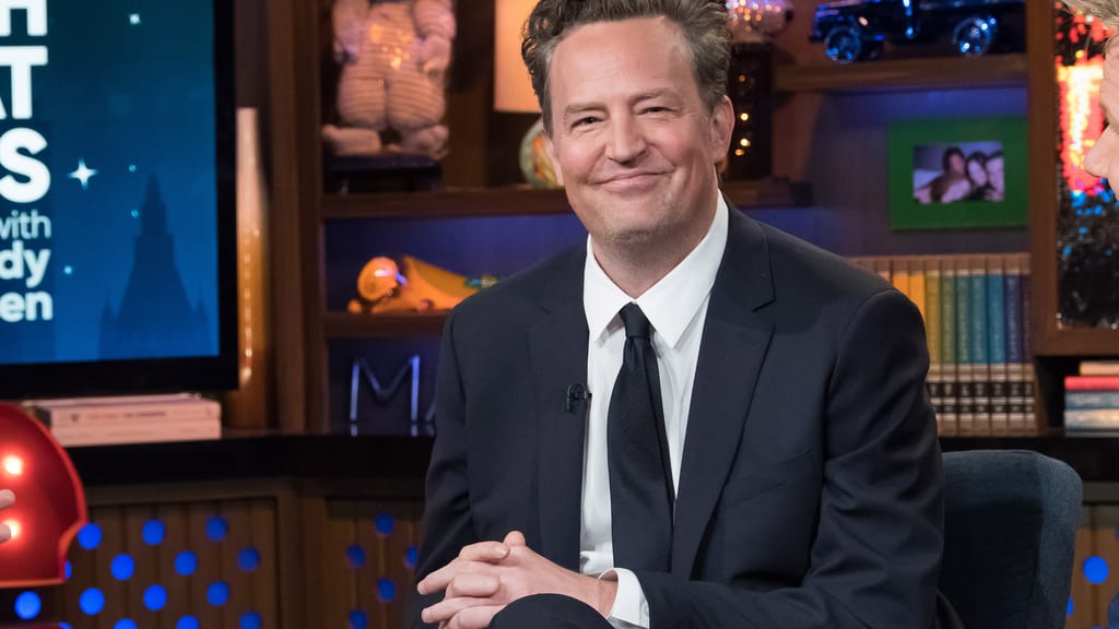 Von „Friends“ bis Banksy: Matthew Perrys Erinnerungsstücke kommen jetzt unter den Hammer - lifestyle - exxpress Nachrichten