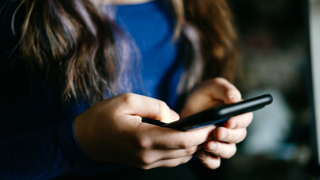 Missbrauchsskandal um 13-Jährige: Ex-Politiker droht lange Haft - news - exxpress Nachrichten