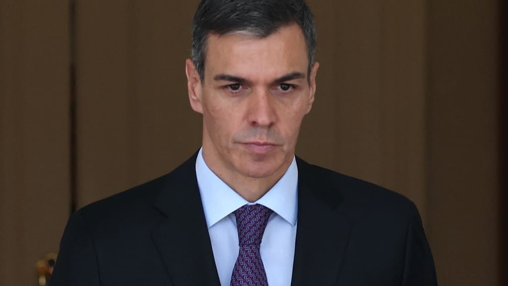 Madrid bebt: Massenmarsch gegen Skandal-Premier Sánchez - politik - exxpress Nachrichten