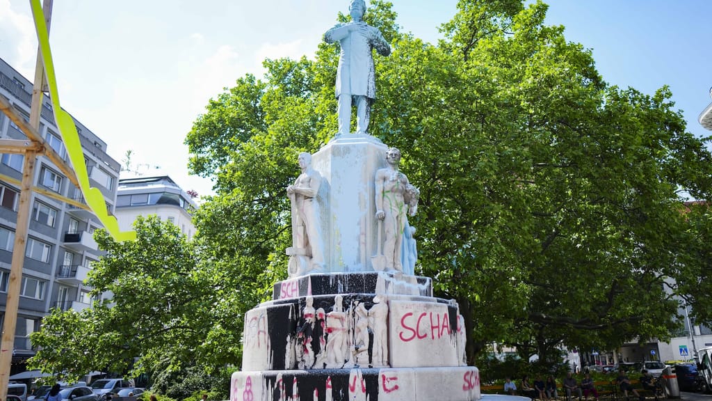 Lueger-Statue beschädigt: Linksextreme feiern Einbruch als „politische Aktion“ - politik - exxpress Nachrichten