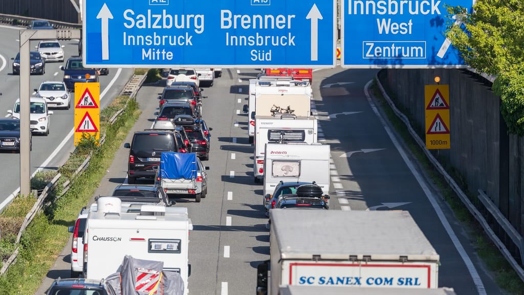Pfingst-Stau war erst der Anfang: Am Brenner droht der nächste Verkehrs-Kollaps - news - exxpress Nachrichten