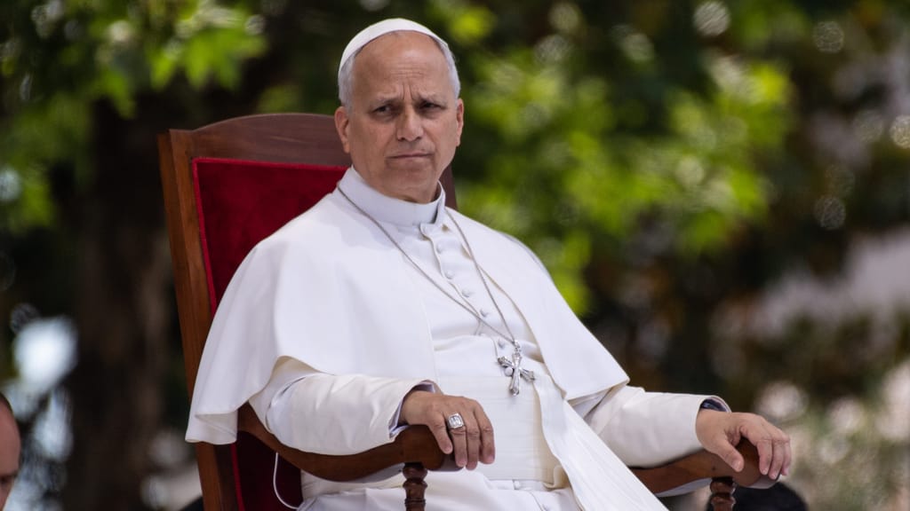Warnung vor neuer Formen der Sklaverei: Erste Enzyklika von Papst Leo über KI - news - exxpress Nachrichten