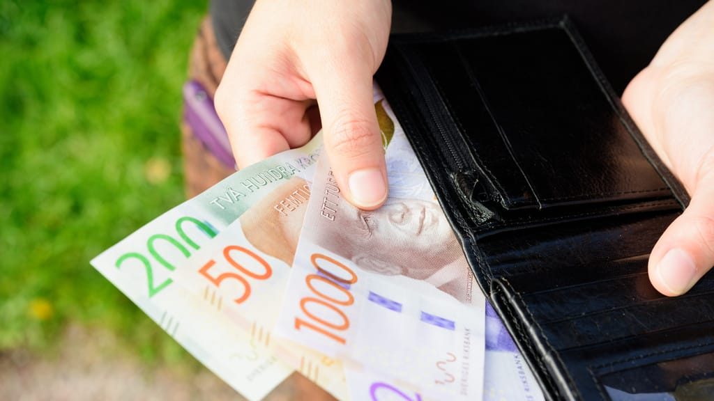 Horror-Prozess in Schweden! Mann soll Ehefrau an 120 Männer verkauft haben - news - exxpress Nachrichten