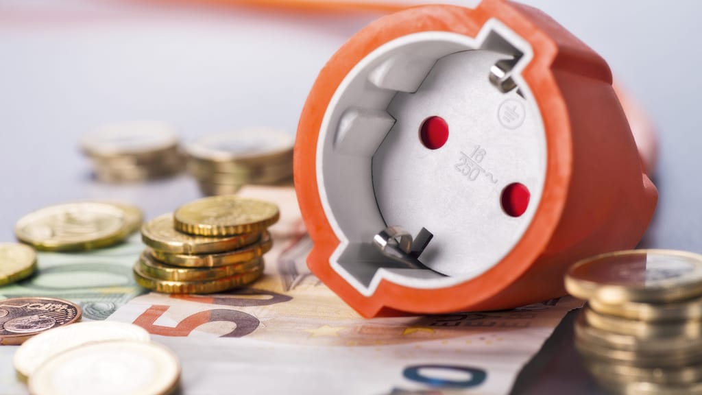 Regierung zieht Strompreisexplosionen den Stecker! „10-Cent-Garantie“ kommt - politik - exxpress Nachrichten