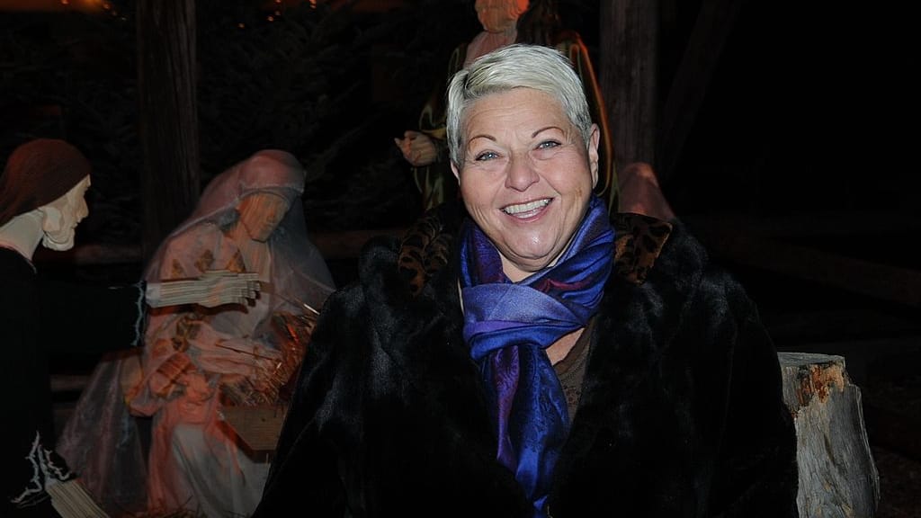 OP-Schock bei Jazz Gitti: Sängerin meldet sich humorvoll aus Spital - lifestyle - exxpress Nachrichten