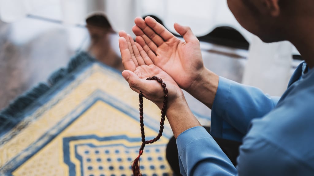Debatte um Ramadan: Staatssekretär bringt Fastenverbot für Kinder ins Spiel - news - exxpress Nachrichten