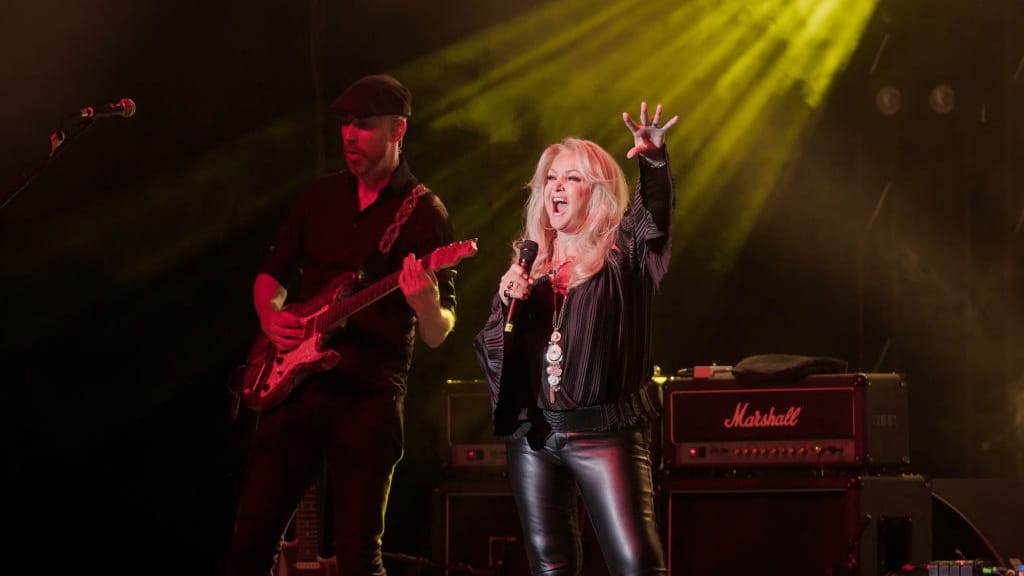 Bonnie Tyler wird 75: Not-OP vor ihrem Geburtstag - lifestyle - exxpress Nachrichten
