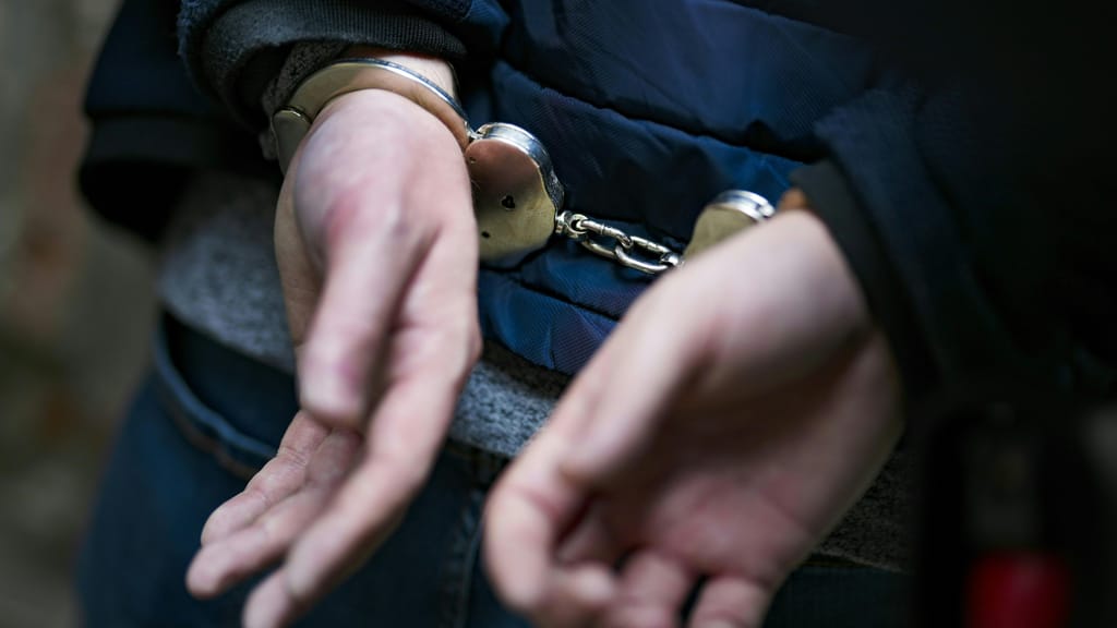 „Meine Brüder töten dich!“ – Betrunkene Pflegerin rastet völlig aus - news - exxpress Nachrichten