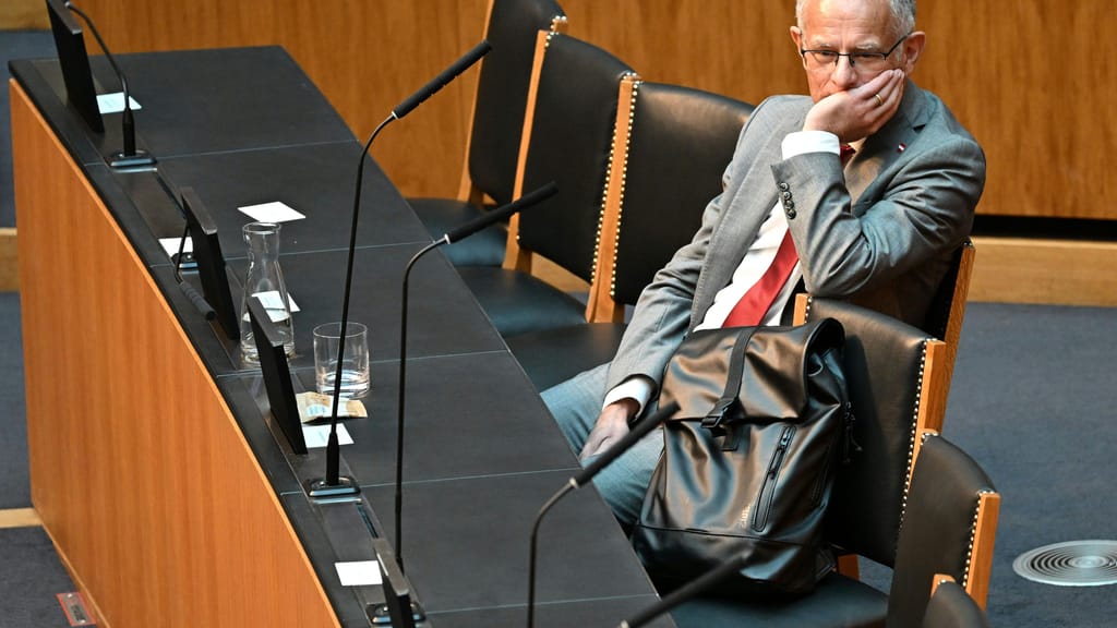„Danke für nichts": Marterbauer watscht den eigenen Koalitionspartner ab - politik - exxpress Nachrichten