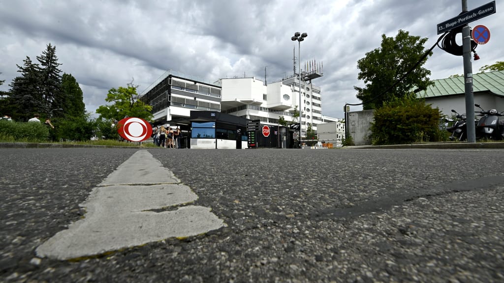 Hinter verschlossenen Türen: Warum wir das ORF-Hearing nicht sehen - news - exxpress Nachrichten