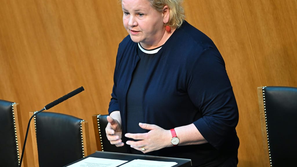 Altersteilzeit vor Radikalkur: NEOS wollen sie nur noch für Kranke! - politik - exxpress Nachrichten