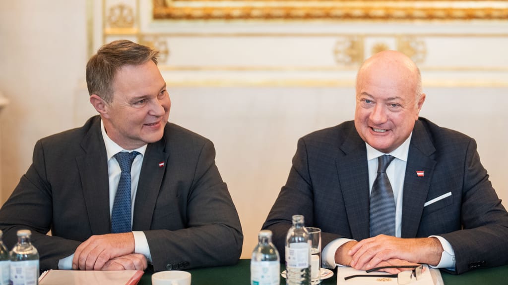 Erst zur WM, dann 55 Tage Pause: Politik sendet fatales Signal - politik - exxpress Nachrichten