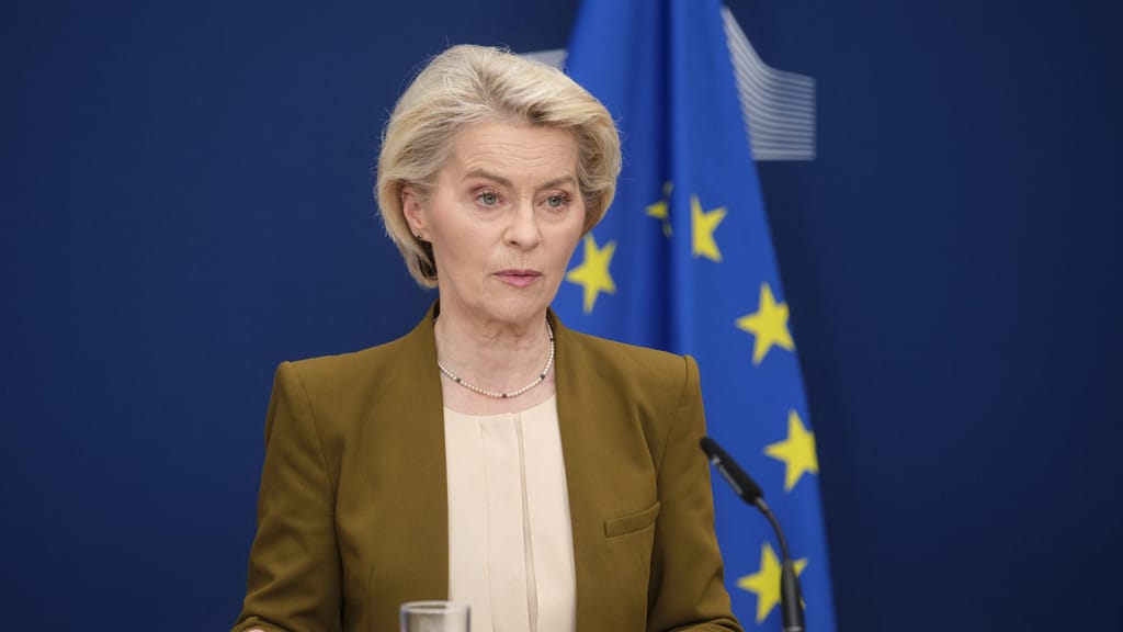 Rüffel für von der Leyen: EU-Beauftragte kritisiert gelöschte Chats - politik - exxpress Nachrichten