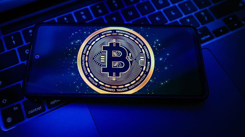 Nach Iran-Deal: Bitcoin zieht auf knapp 66.000 Dollar an - economy - exxpress Nachrichten