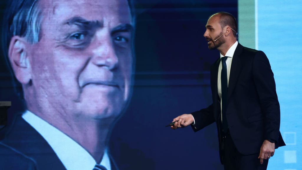Bolsonaro verurteilt: Sohn des früheren Präsidenten Brasiliens bekommt 4 Jahre Haft - politik - exxpress Nachrichten