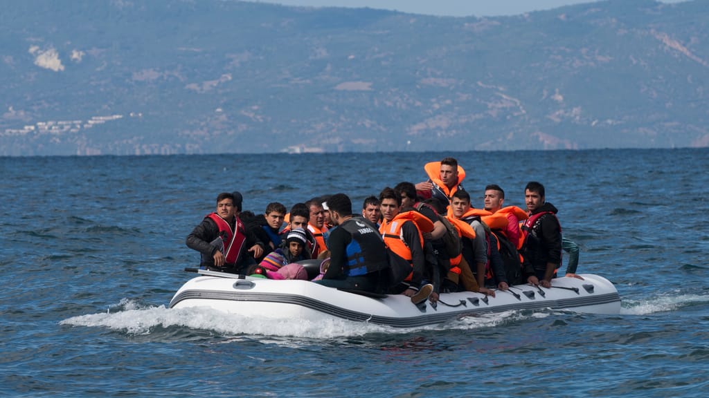 Brennpunkt Ärmelkanal: Mehr als 700 Bootsflüchtlinge pro Tag - news - exxpress Nachrichten