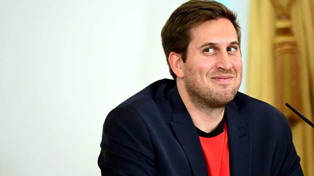 Pröll nach ORF-Blackout bei WM-Spiel: „Verstehe den Ärger“ - politik - exxpress Nachrichten