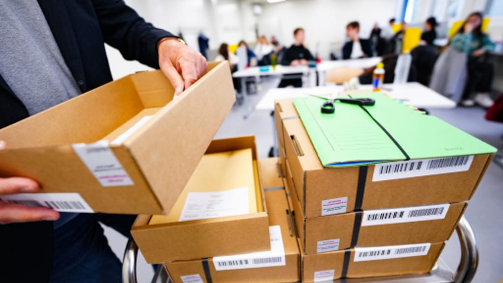 Matura 2026: Fast alle Schüler schaffen den Abschluss - news - exxpress Nachrichten