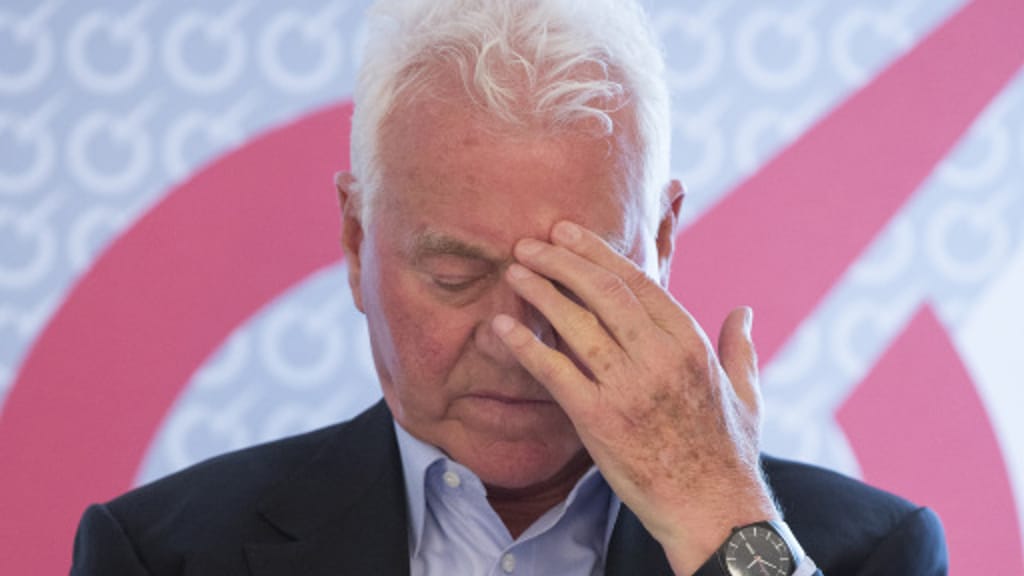 Sexuelle Nötigung und Belästigung: Stronach schuldig gesprochen - news - exxpress Nachrichten