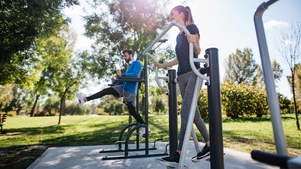 Fitnessgeräte zwischen Gräbern: Streit um Wiener Friedhof eskaliert - news - exxpress Nachrichten