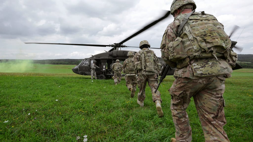 Verpflichtung wahrscheinlich: Bundeswehr schickt 5000 Soldaten an Belarus-Grenze - news - exxpress Nachrichten