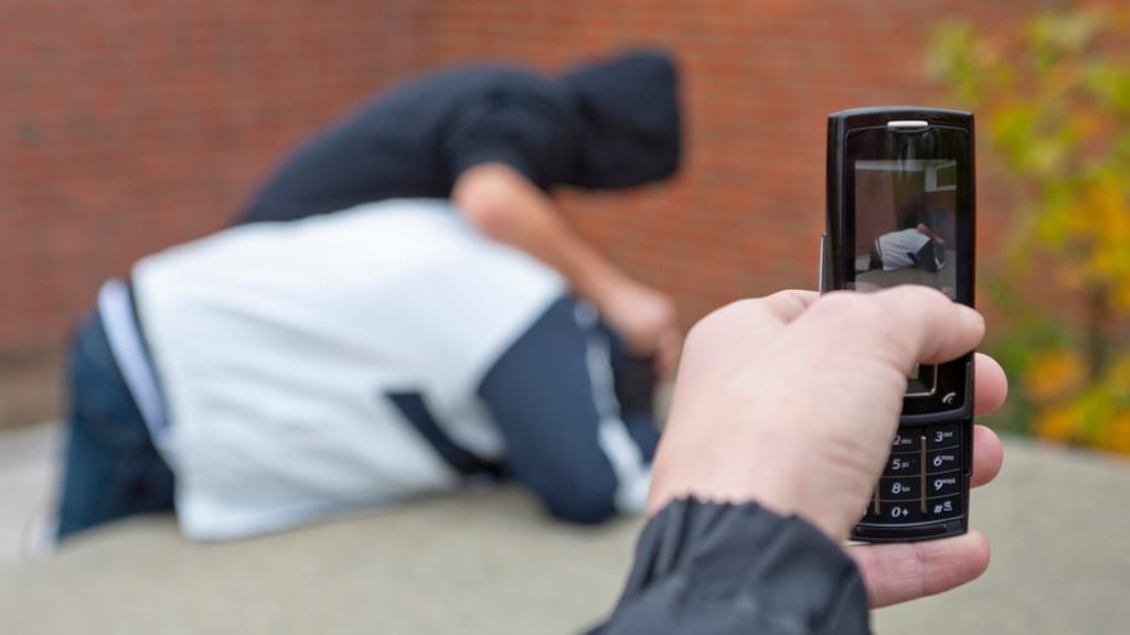 Muslimische Racheaktion wegen verletzter „Ehre“: Opfer misshandelt und gefilmt - news - exxpress Nachrichten