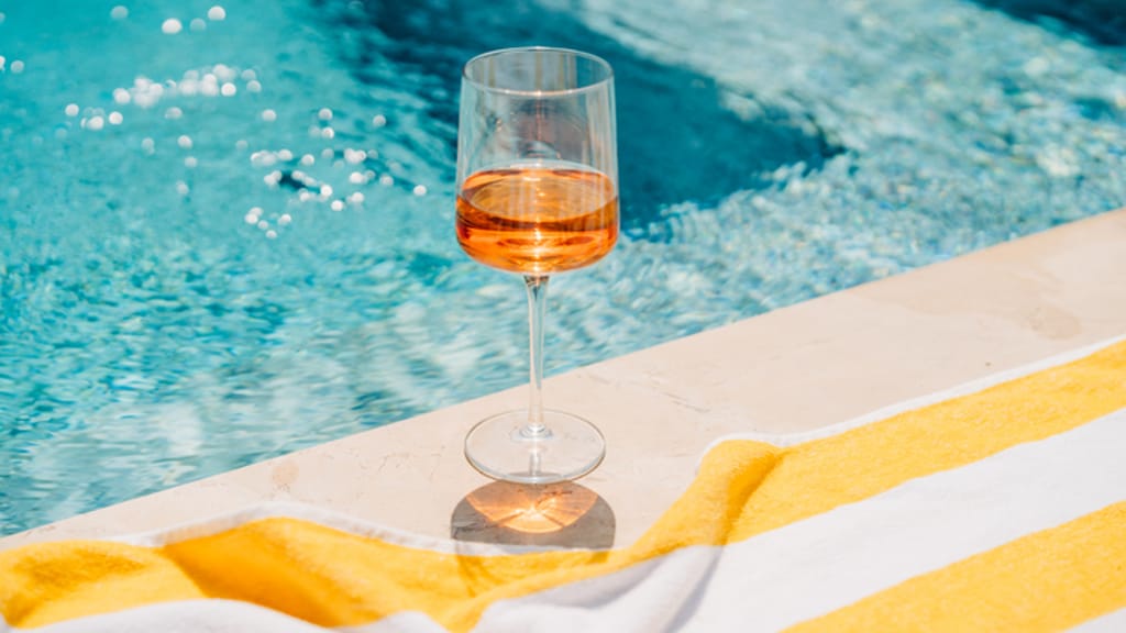 Kommt jetzt die Genehmigungspflicht für private Pools? - politik - exxpress Nachrichten