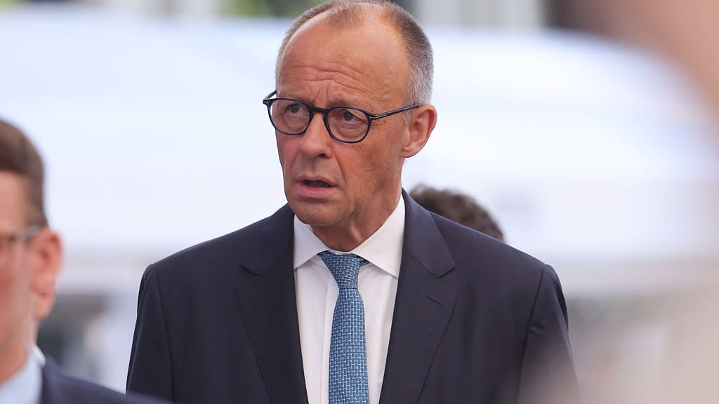 Merz: „Volk will höhere Renten-Beiträge als Einsparungen bei Entwicklungshilfe" - news - exxpress Nachrichten