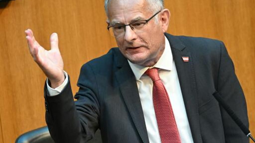 Millionenregen für Marterbauers Ex-Arbeitgeber im neuen Budget - economy - exxpress Nachrichten