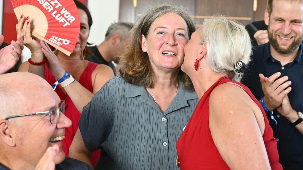 Kahr holt Rekord: KPÖ triumphiert in Graz – SPÖ stürzt auf Tiefstand - politik - exxpress Nachrichten