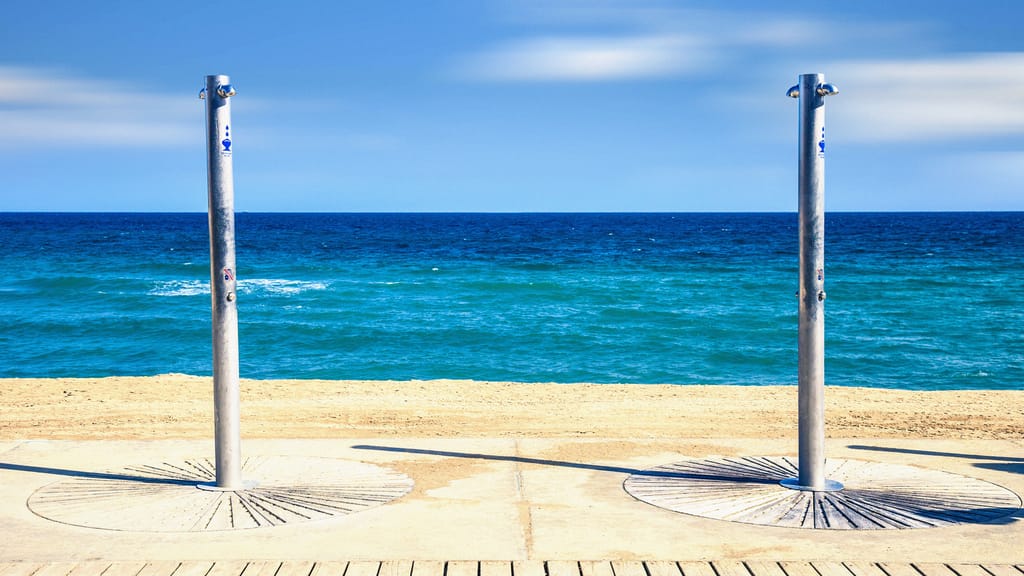 Spanien-Urlaub: Duschen am Strand bald nur noch gegen Bezahlung? - news - exxpress Nachrichten
