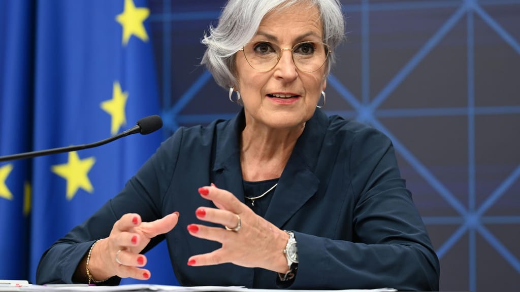 Jetzt laufen die Anwälte heiß: Kritik an Justiz-Reform - politik - exxpress Nachrichten