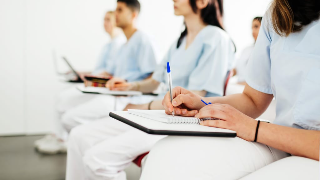 Medizinstudium-Check: Akademiker- und Ärzte-Kinder dominieren weiter Hörsäle - news - exxpress Nachrichten