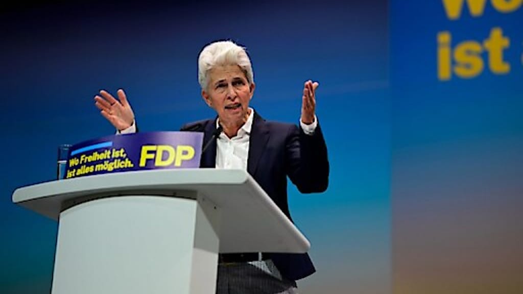 Vor AfD-Parteitag: Strack-Zimmermann findet Blockaden „natürlich erlaubt" - politik - exxpress Nachrichten