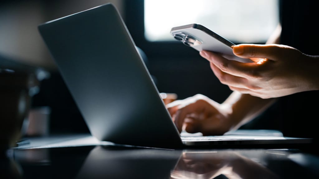 KI-Promi-Fake lockte ihn in die Falle: Salzburger verliert 40.000 Euro - lifestyle - exxpress Nachrichten