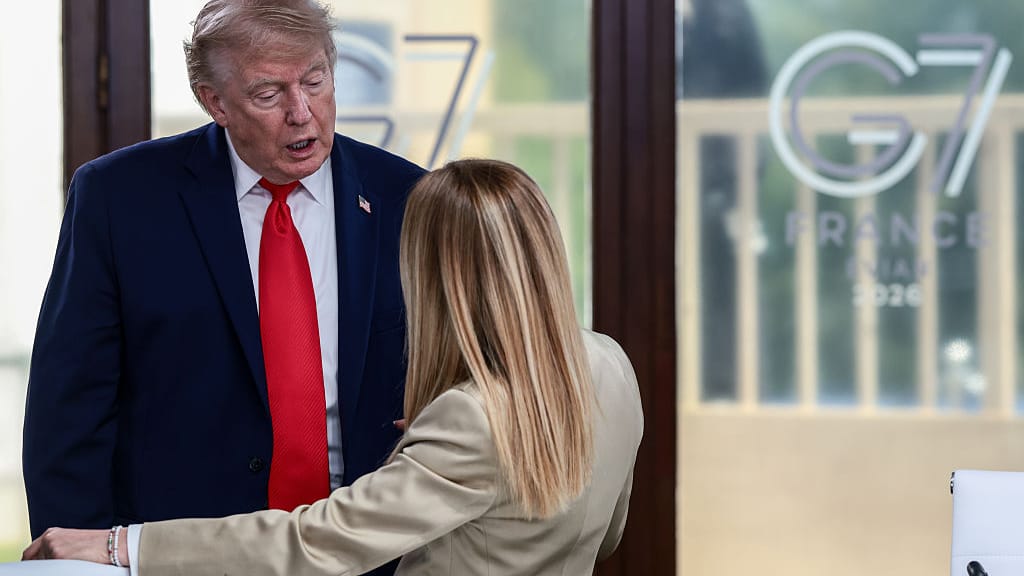 Trump spottet über Meloni – neue Spannungen vor NATO-Gipfel - politik - exxpress Nachrichten