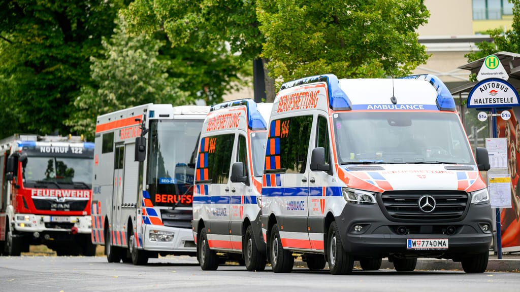 Alarm in Wien-Penzing: WEGA rückt nach gefährlicher Drohung aus - news - exxpress Nachrichten