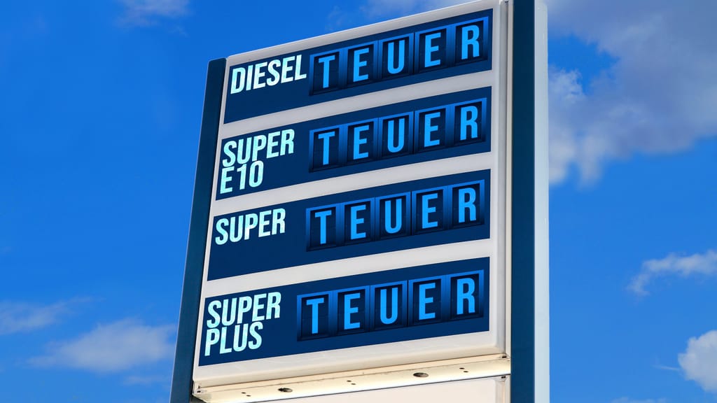 Spritpreis-Hammer: Diesel und Super plötzlich um bis zu 12 Cent teurer - economy - exxpress Nachrichten