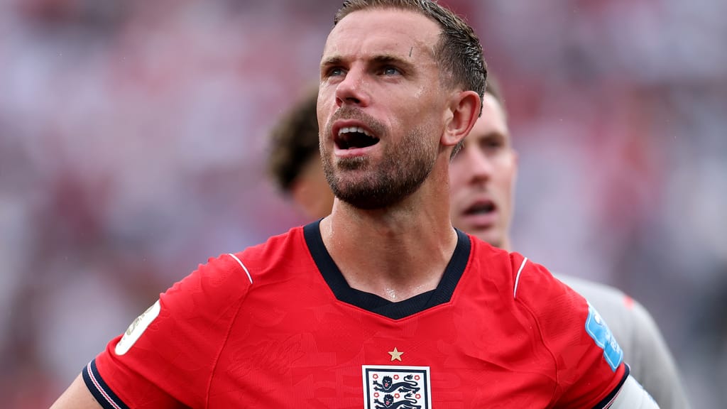 Nach Armbruch beim Jubeln: Englands WM-Pechvogel Henderson erfolgreich operiert - sport - exxpress Nachrichten