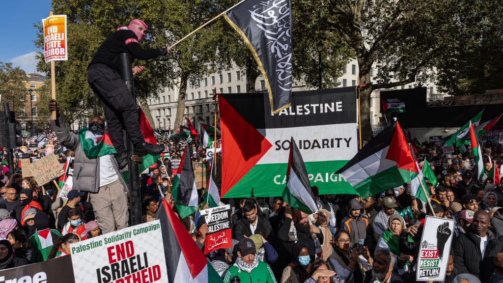Gaza-Proteste waren nicht spontan: Das Netzwerk hinter den Märschen - news - exxpress Nachrichten