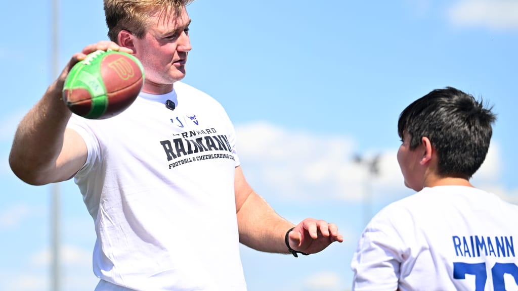 NFL-Star in Wien: Raimann trainiert Kids in Wien - sport - exxpress Nachrichten