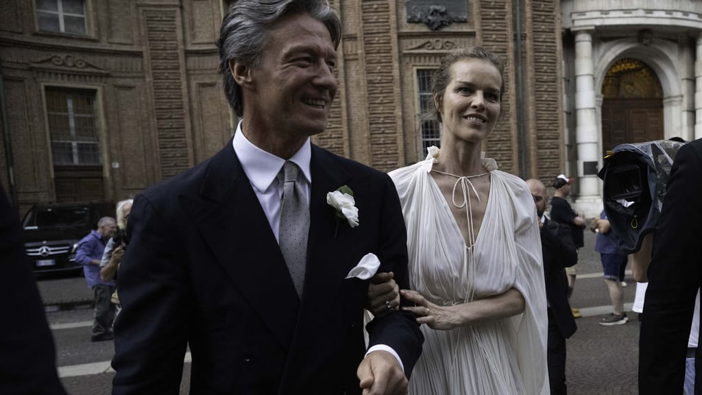 Nach 25 Jahren Liebe: Supermodel Eva Herzigová sagt endlich „Ja“ - lifestyle - exxpress Nachrichten