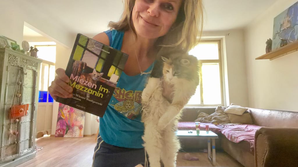 Katzenfrau trifft Hundemensch: Literarischer Brunch im Strandbad Drosendorf - lifestyle - exxpress Nachrichten