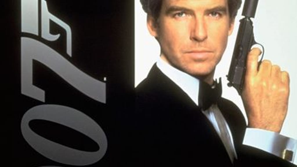 Ex-Bond-Castingchefin stellt klar: 007 sollte weiß und männlich bleiben - politik - exxpress Nachrichten