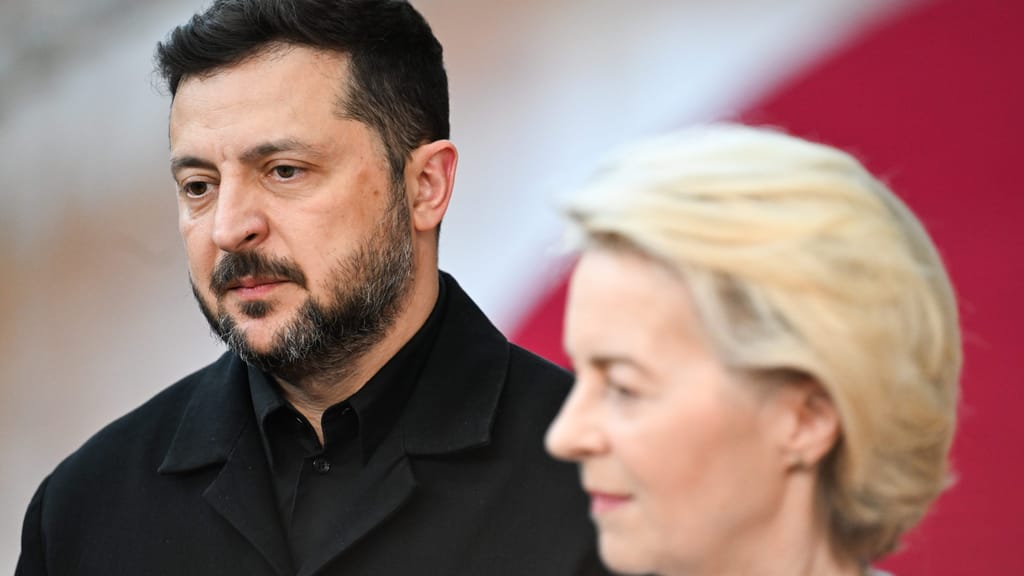 Brisanter EU-Deal: Ukraine darf Verteidigungskredit für China-Drohnenteile nutzen - politik - exxpress Nachrichten