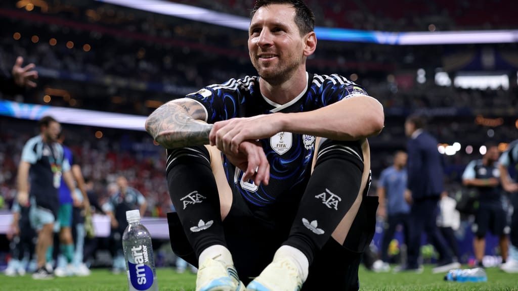 Messi schockt England! Argentinien dreht Halbfinale und stürmt ins WM-Endspiel - sport - exxpress Nachrichten