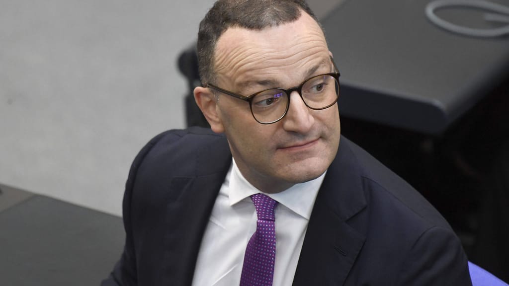 Trotz Verbot in Deutschland: CDU-Spahn und Partner kaufen sich Kind in den USA - news - exxpress Nachrichten