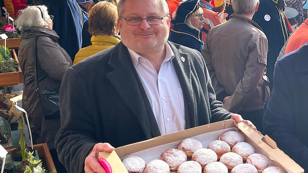 Beben bei Stadt Wien: Marktamt-Chef tritt mitten in Affäre zurück - politik - exxpress Nachrichten