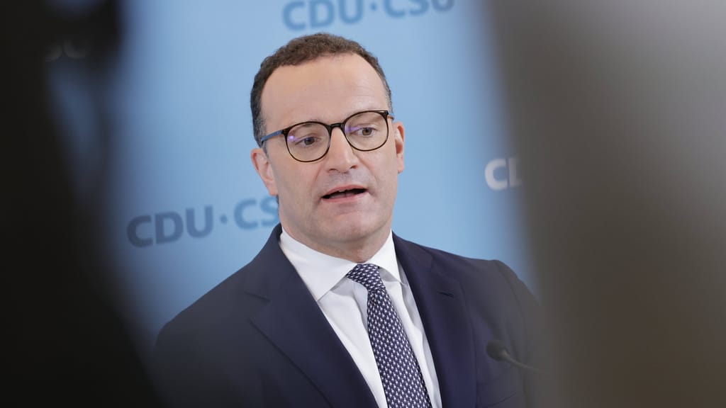 Sturm der Kritik an Jens Spahn wegen Leihmutter-Baby - news - exxpress Nachrichten
